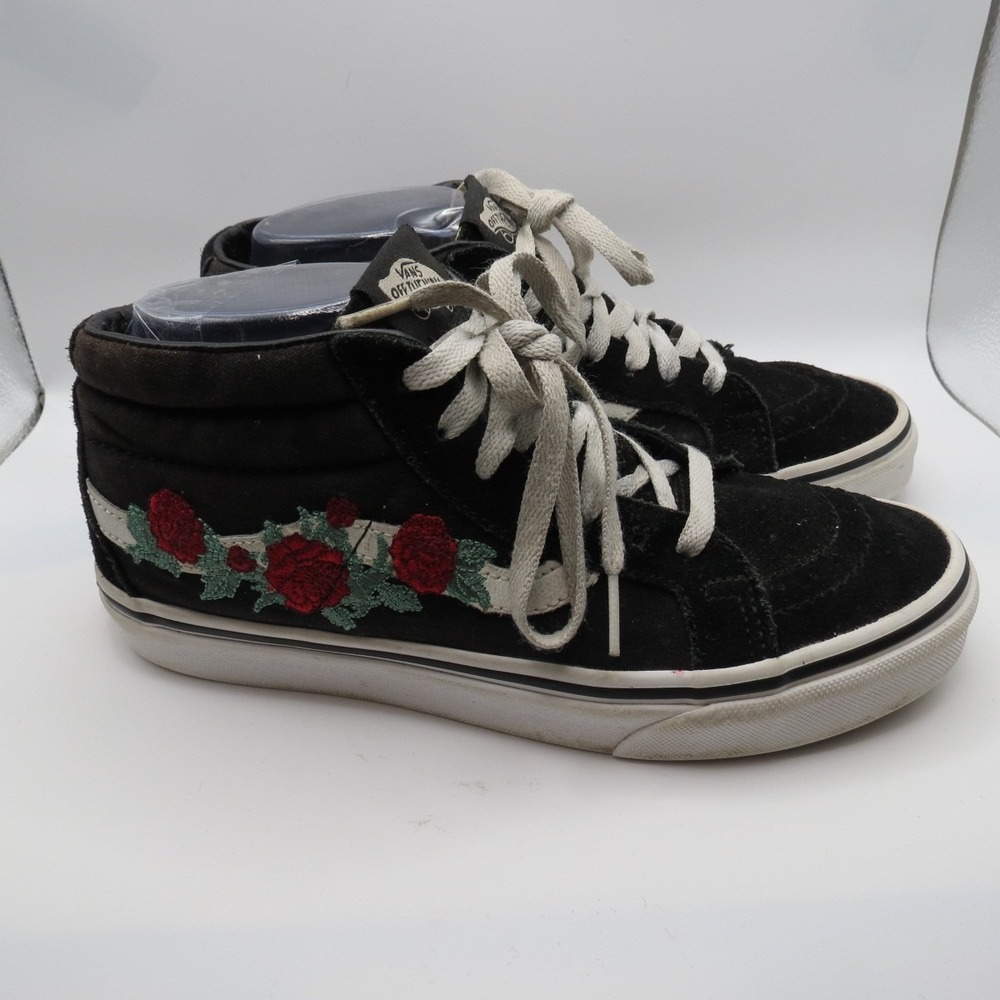 VANS SK8-Mid Black Suede Embroidered Rose Alt Skate Grunge Sneakers Sz W7. 5 M6